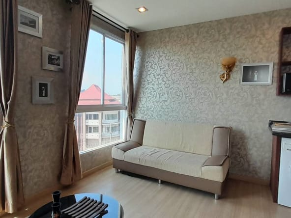 For sale beautiful 1 bed & 1 bath condo in central location Chiang Mai