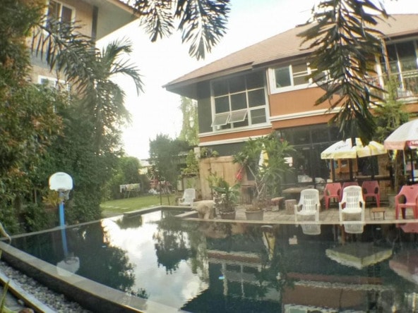 House for sale with land and dormitory on the plot of more than 300 square wa in San Kamphaeng-SM-Sta-822
