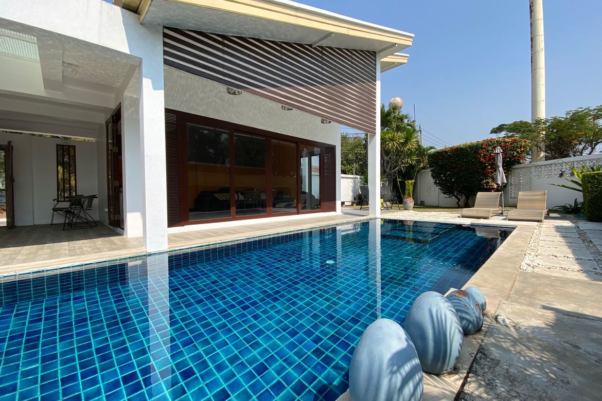 A unique home with private pool for sale in Hang Dong