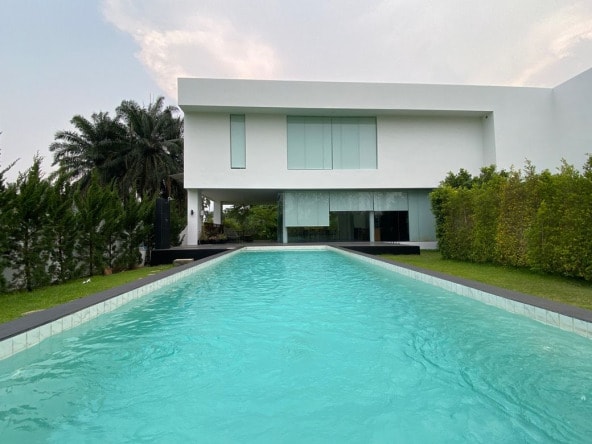 A modern home with pool for sale or rent at Green Vally Golf Course